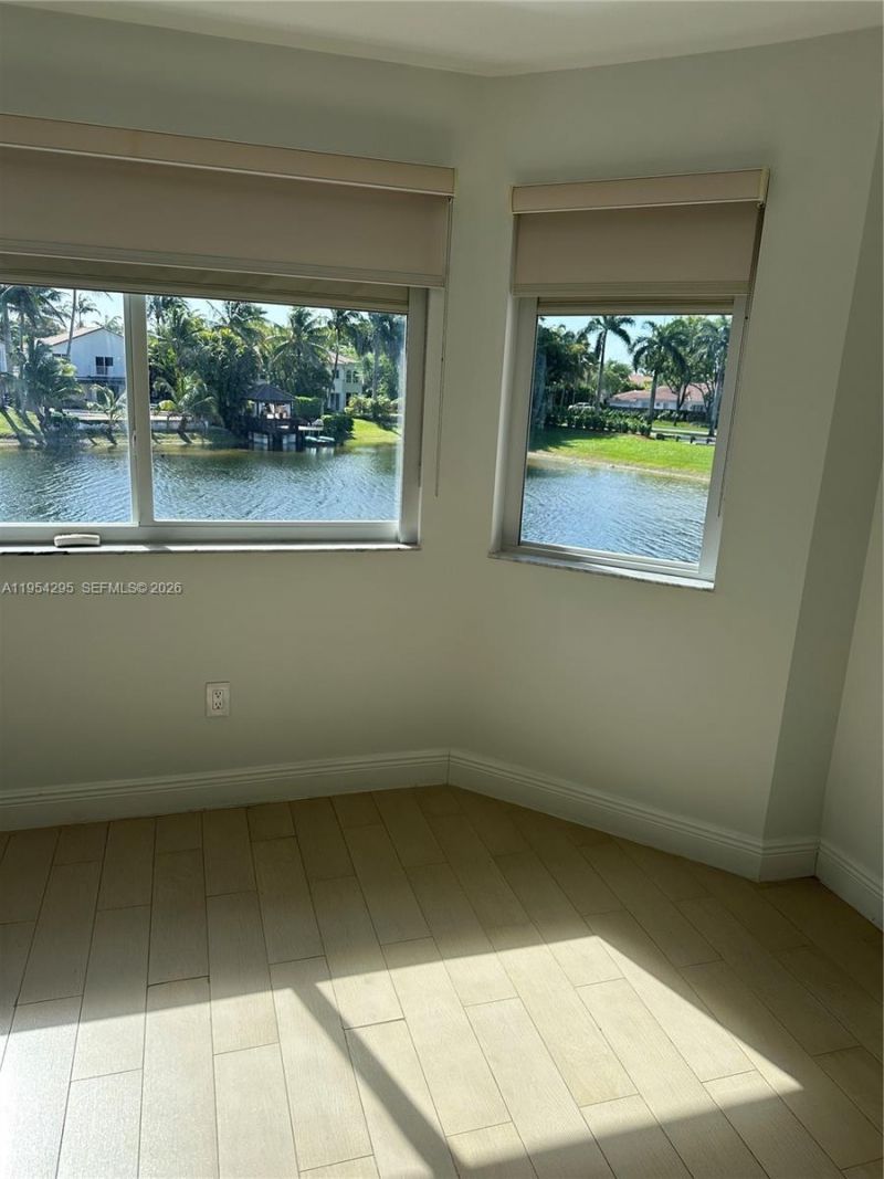 7233 NW 113th Ct, Doral, FL 33178 Photo