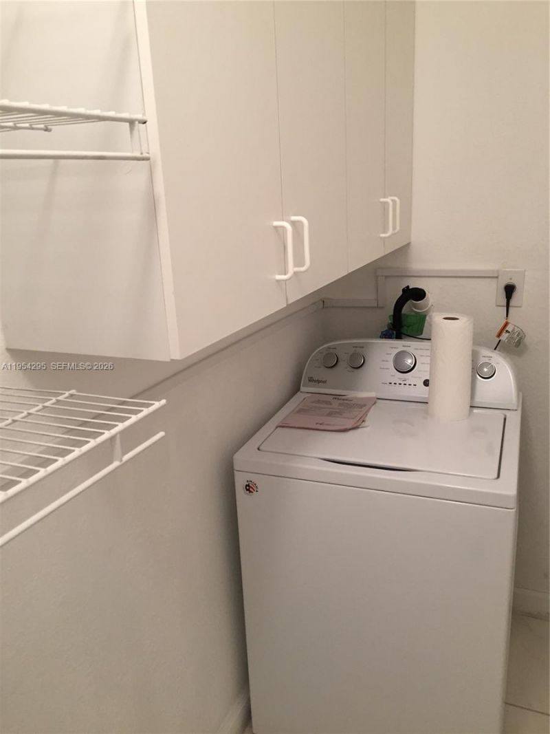 7233 NW 113th Ct, Doral, FL 33178 Photo