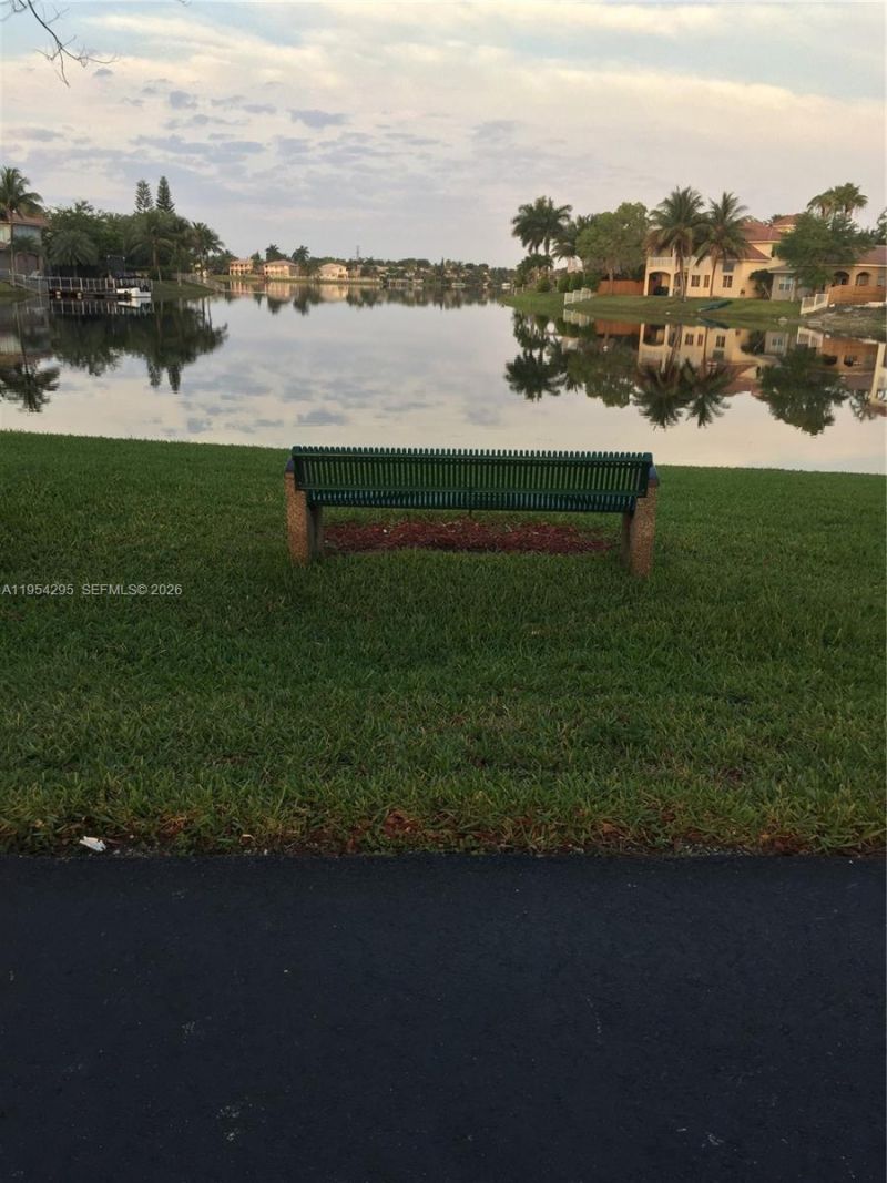 7233 NW 113th Ct, Doral, FL 33178 Photo