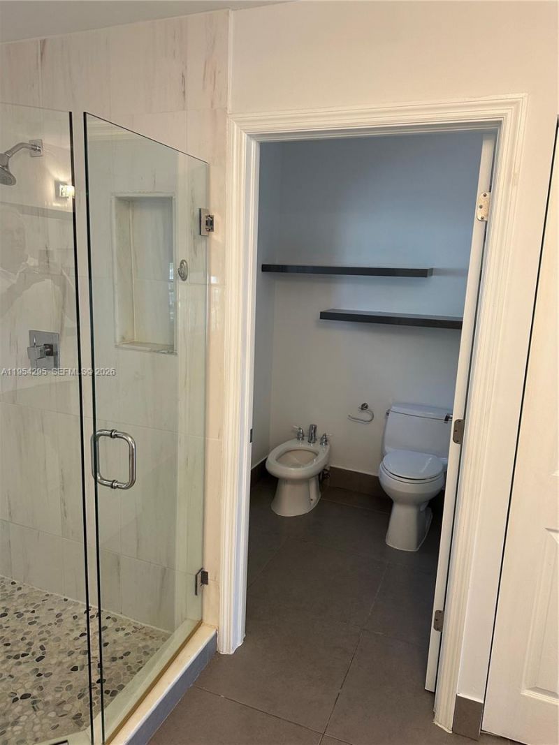 7233 NW 113th Ct, Doral, FL 33178 Photo