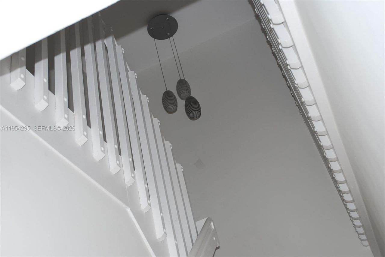 7233 NW 113th Ct, Doral, FL 33178 Photo