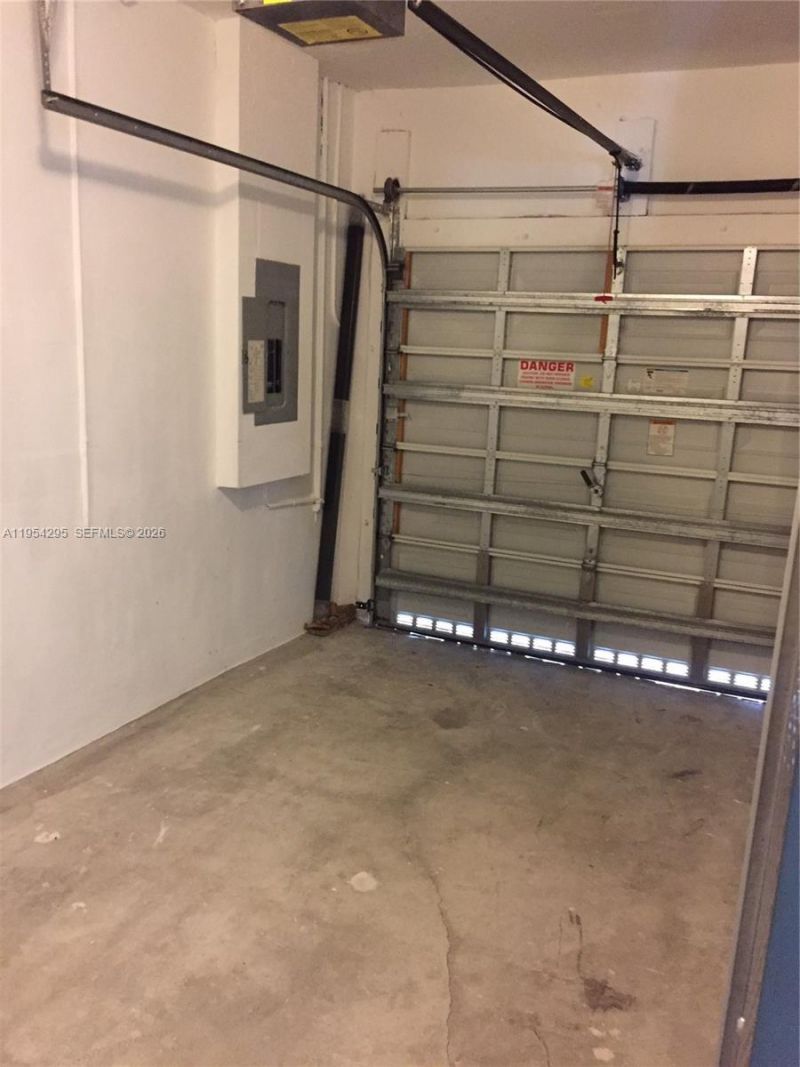 7233 NW 113th Ct, Doral, FL 33178 Photo