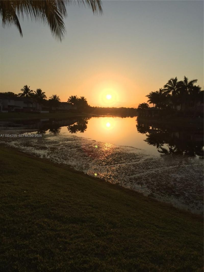 7233 NW 113th Ct, Doral, FL 33178 Photo