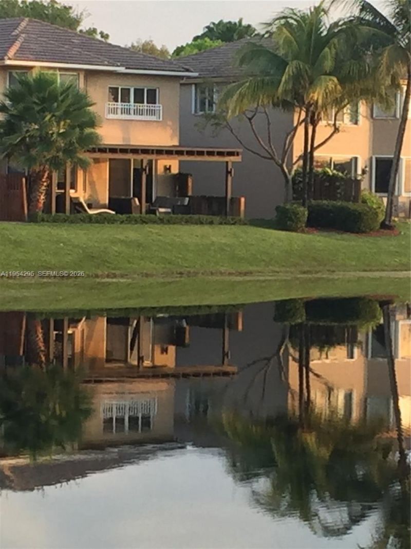 7233 NW 113th Ct, Doral, FL 33178 Photo