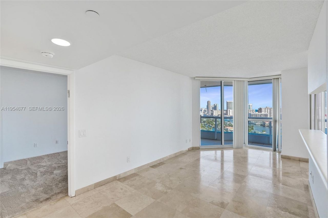 21205 Yacht Club Dr , Unit 2310, Aventura, FL 33180 Photo