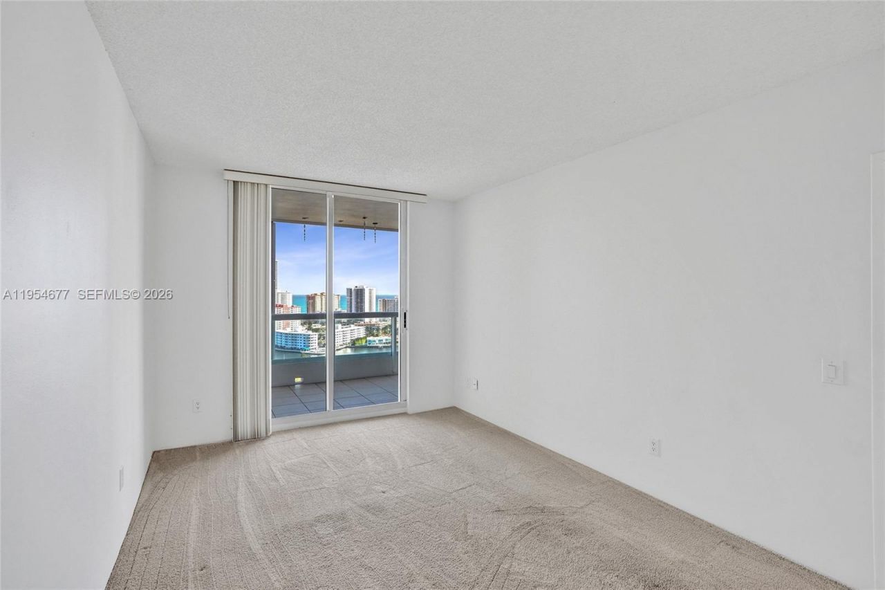 21205 Yacht Club Dr , Unit 2310, Aventura, FL 33180 Photo