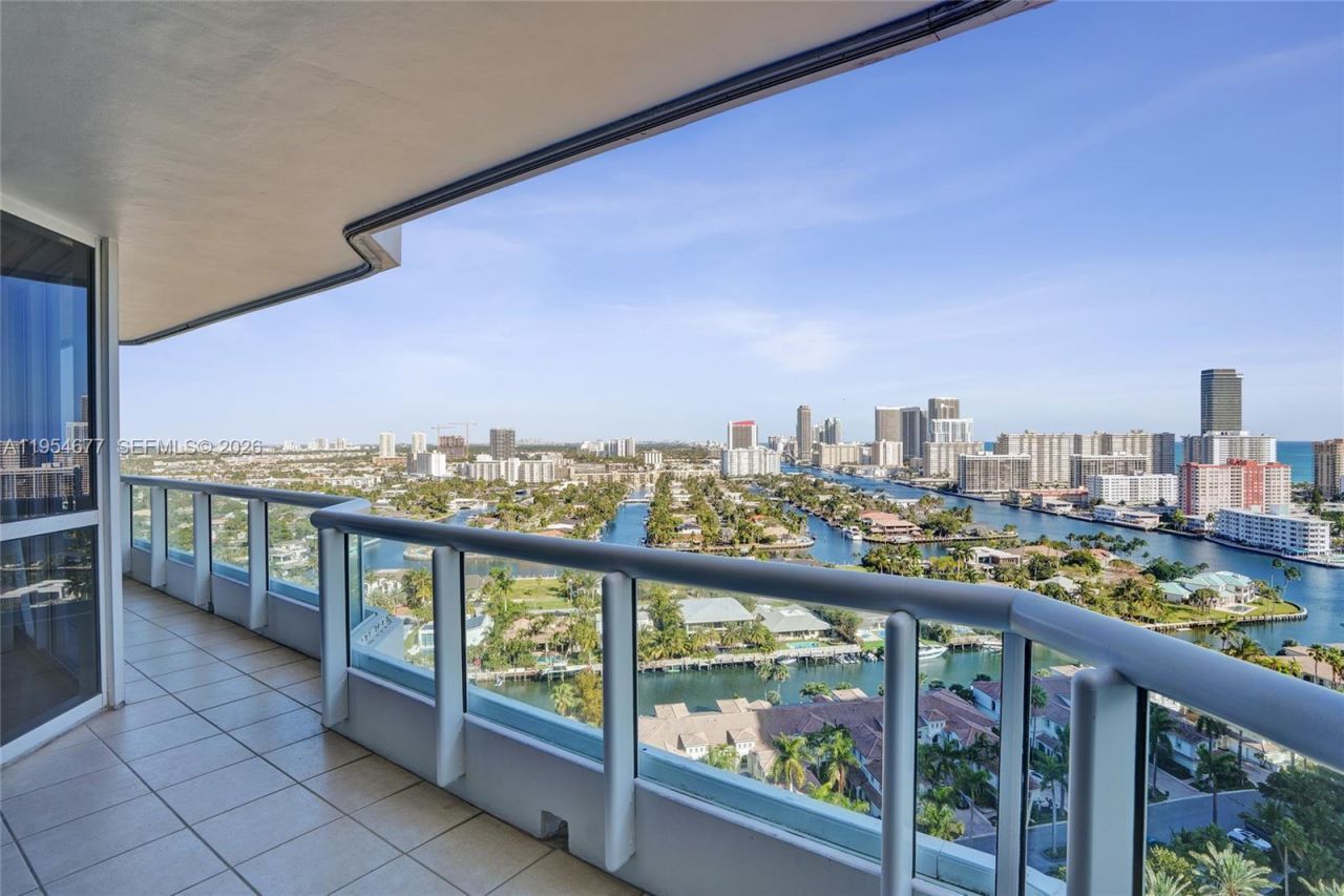 21205 Yacht Club Dr , Unit 2310, Aventura, FL 33180 Photo