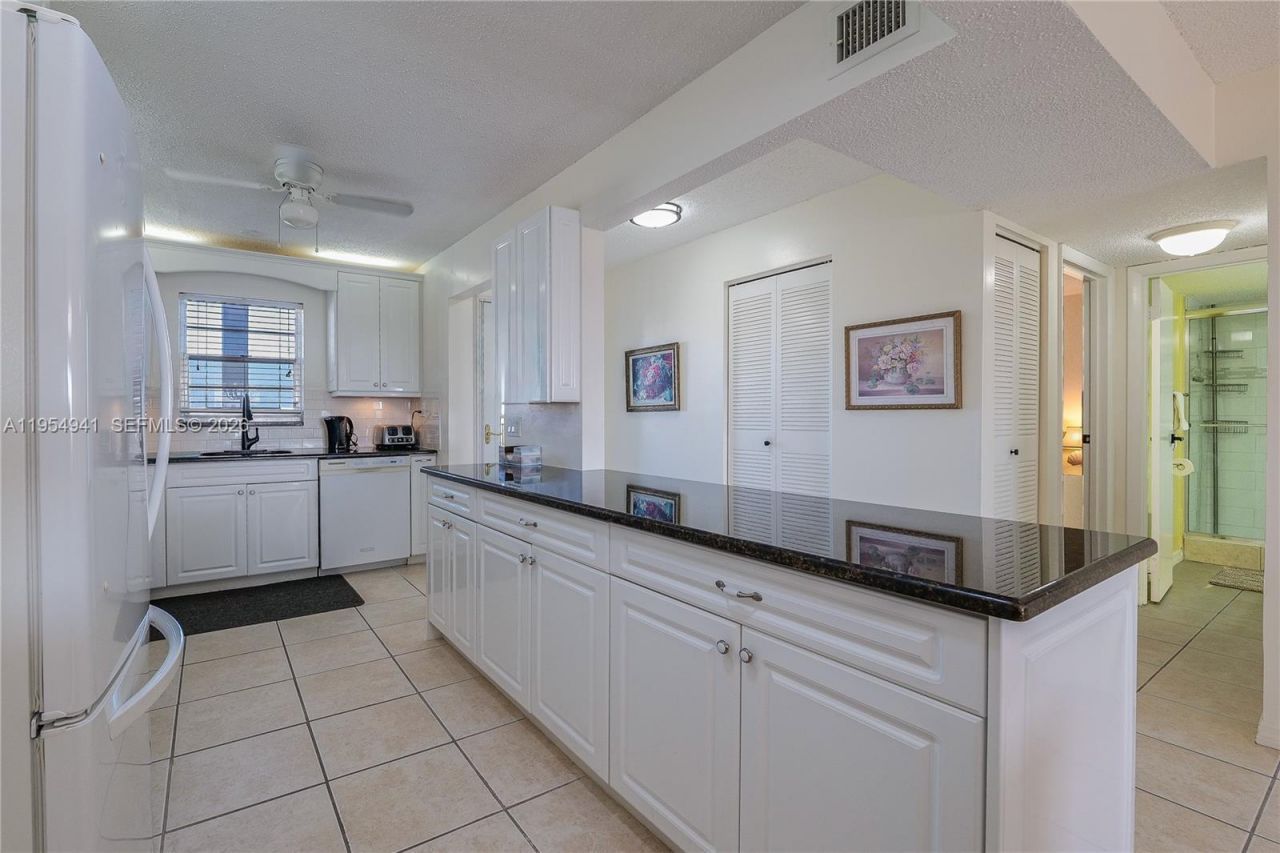 5860 NW 44th St, Unit 711, Lauderhill, FL 33319 Photo