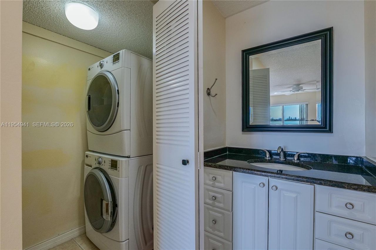 5860 NW 44th St, Unit 711, Lauderhill, FL 33319 Photo