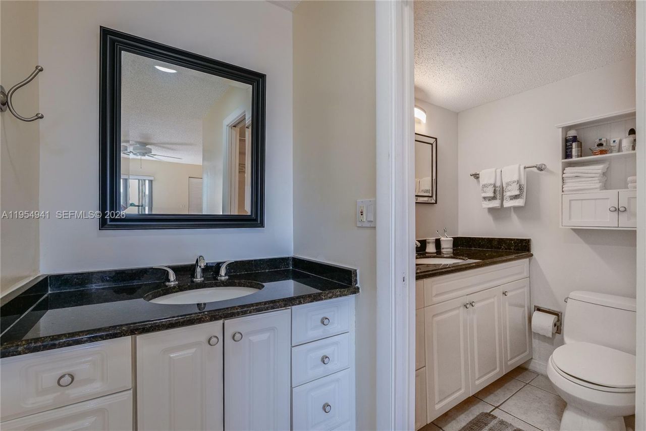 5860 NW 44th St, Unit 711, Lauderhill, FL 33319 Photo