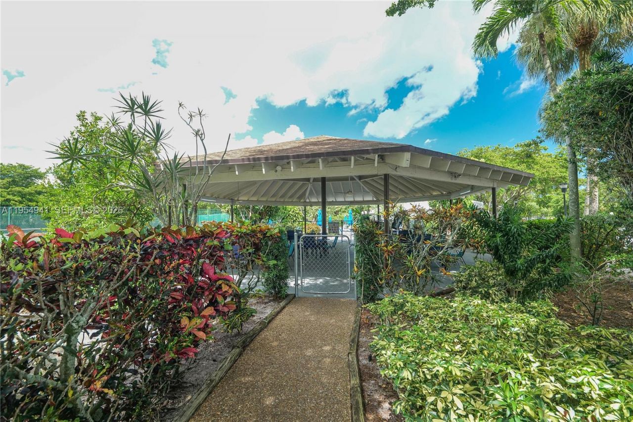 5860 NW 44th St, Unit 711, Lauderhill, FL 33319 Photo