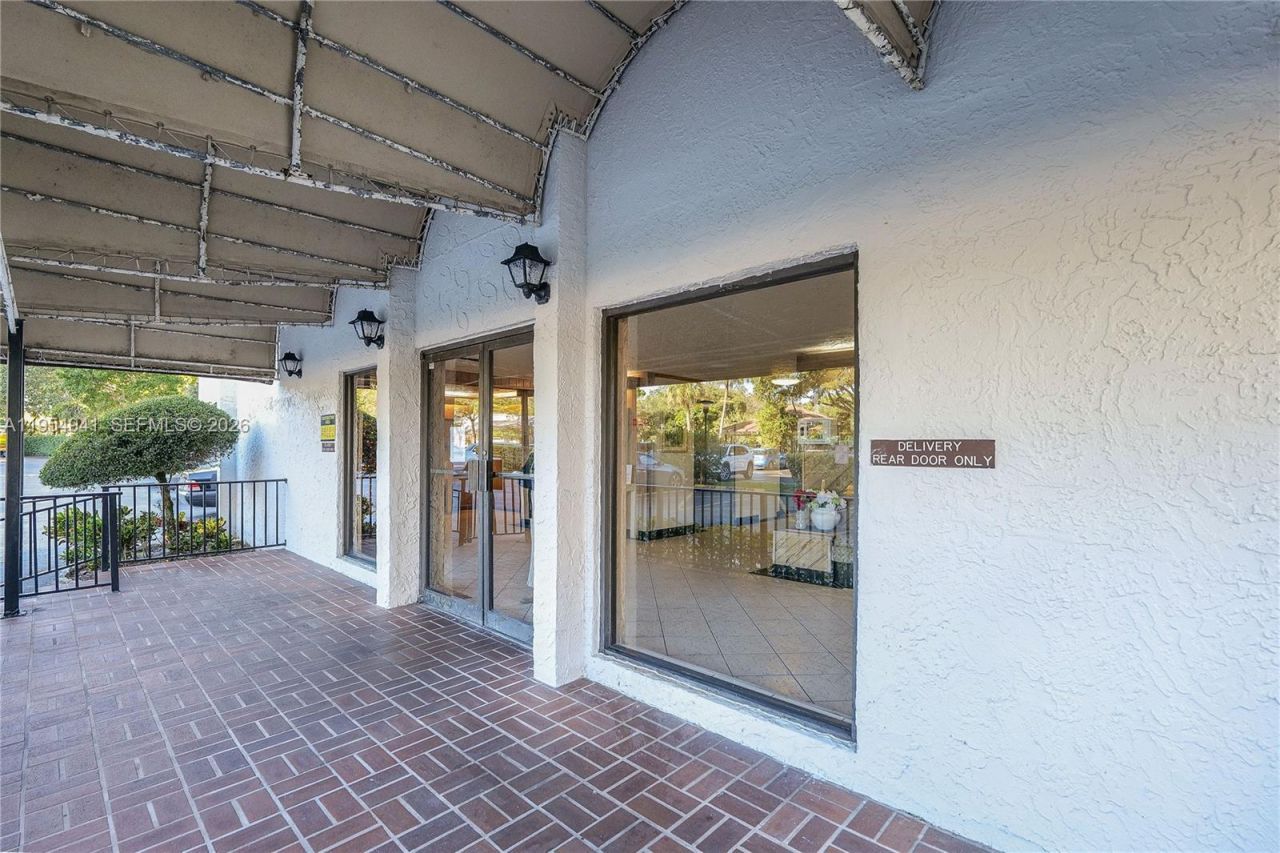 5860 NW 44th St, Unit 711, Lauderhill, FL 33319 Photo