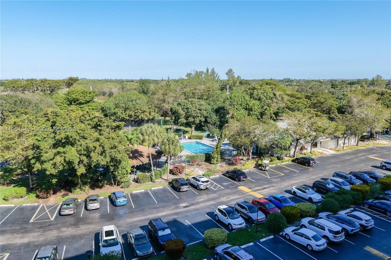 5860 NW 44th St, Unit 711, Lauderhill, FL 33319 Photo