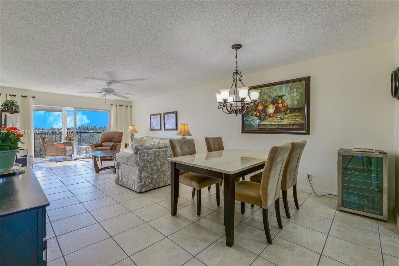 5860 NW 44th St, Unit 711, Lauderhill, FL 33319 Photo