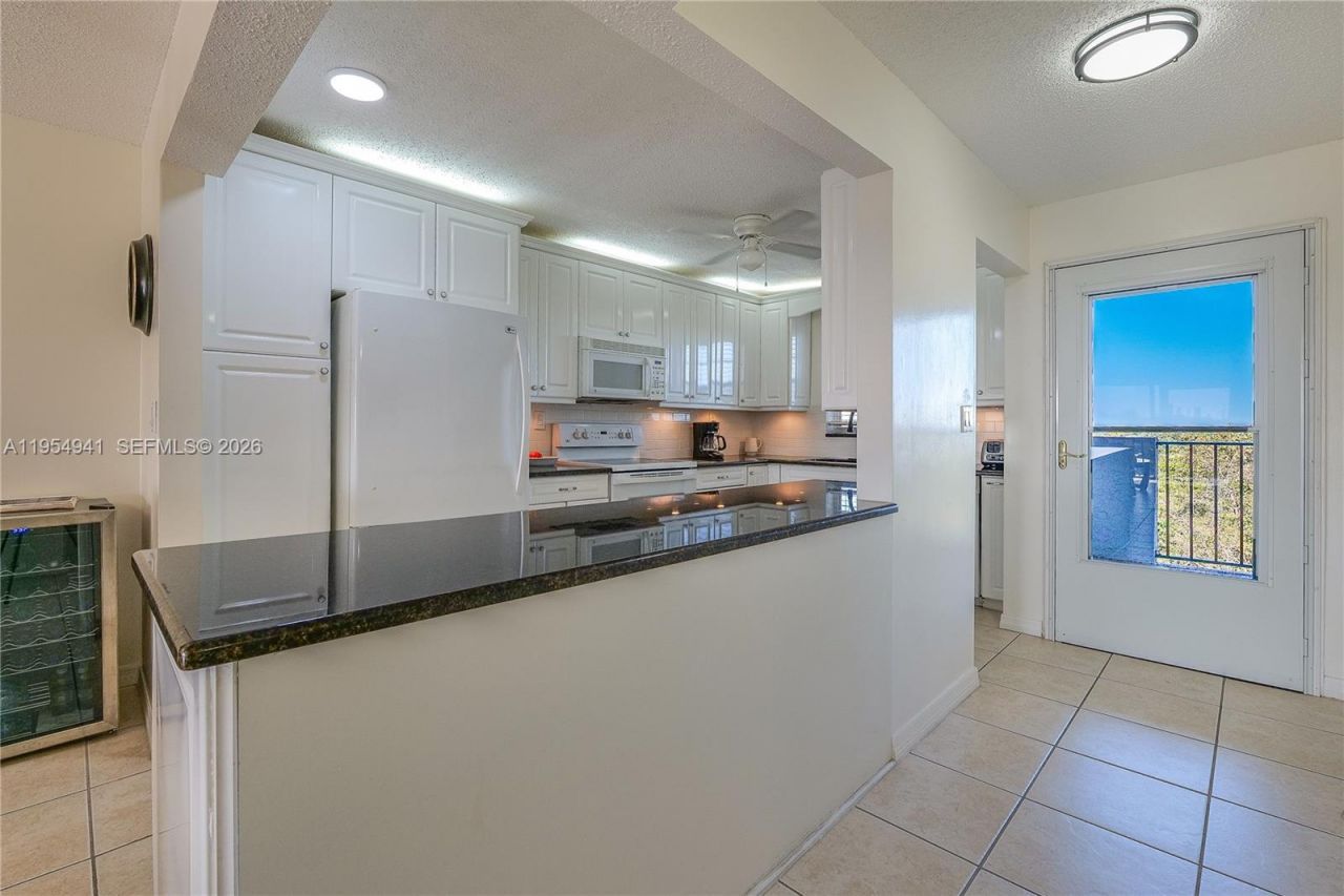 5860 NW 44th St, Unit 711, Lauderhill, FL 33319 Photo