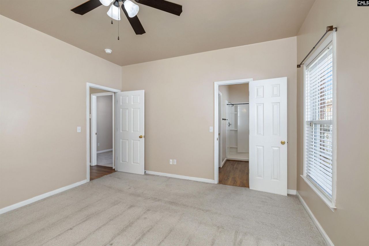 35 Crescent Moon Court  Photo 17