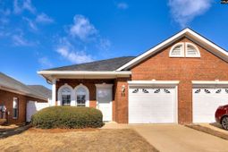 35 Crescent Moon Court  photo 4