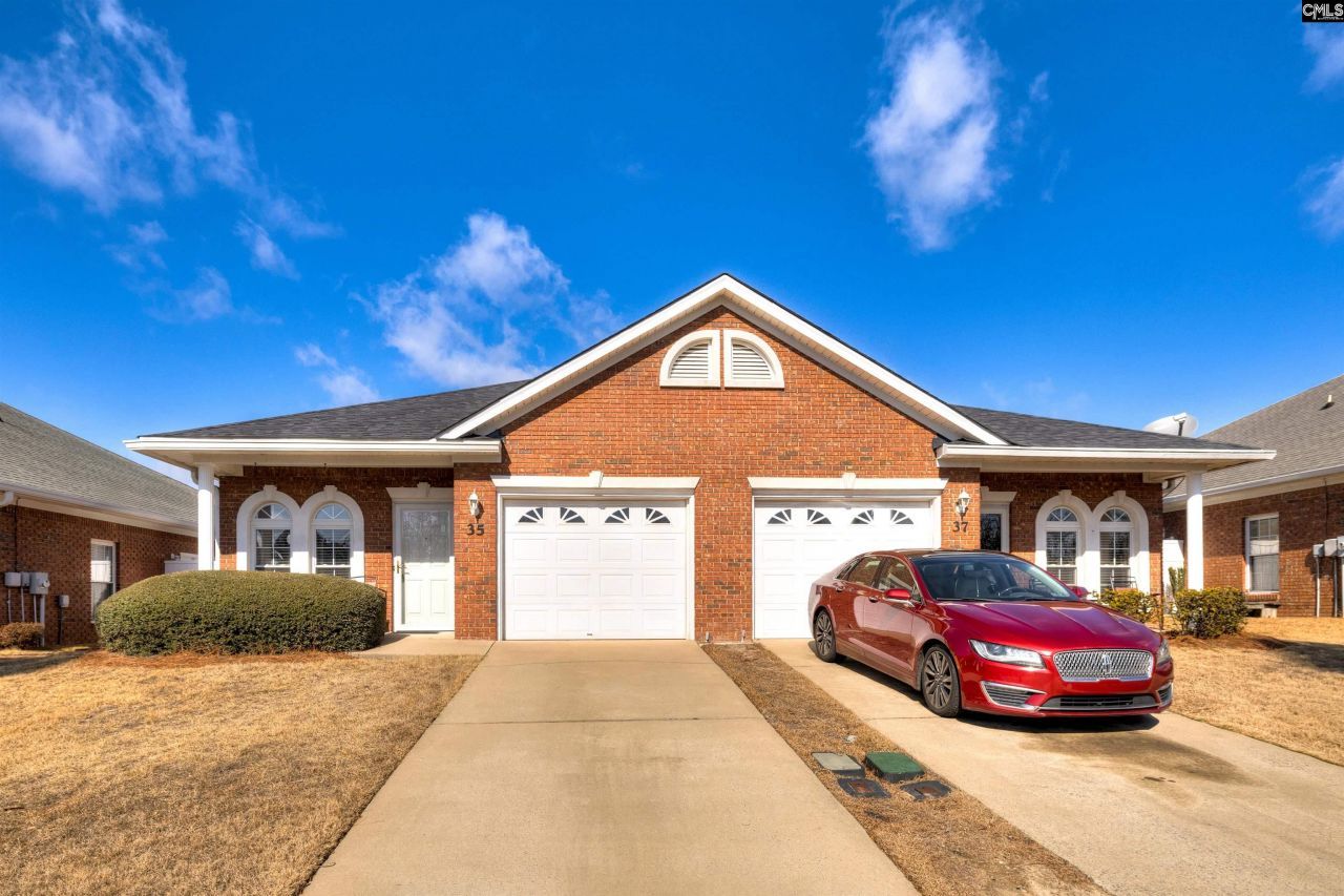 35 Crescent Moon Court  Photo 23