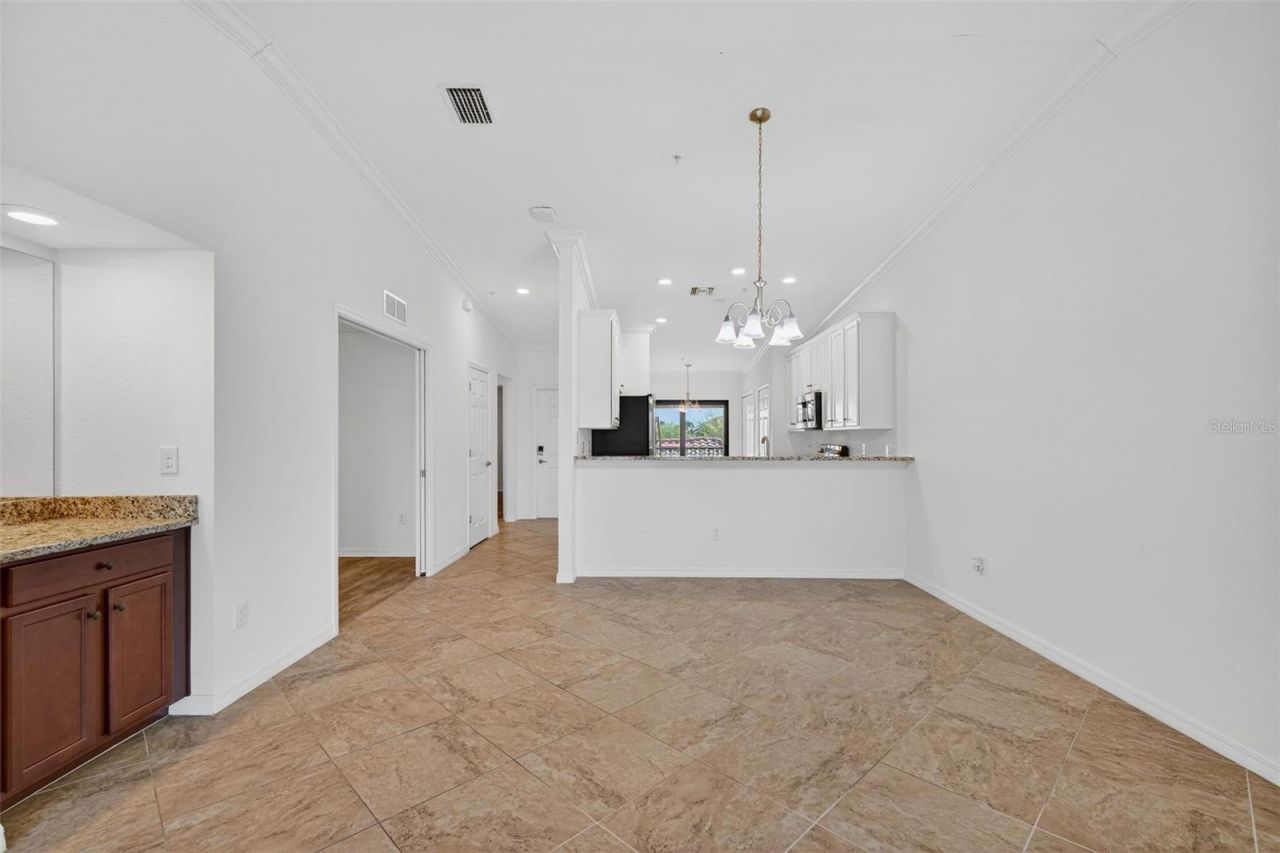 5527 Palmer Circle, Unit 205, Bradenton, FL 34211 Photo