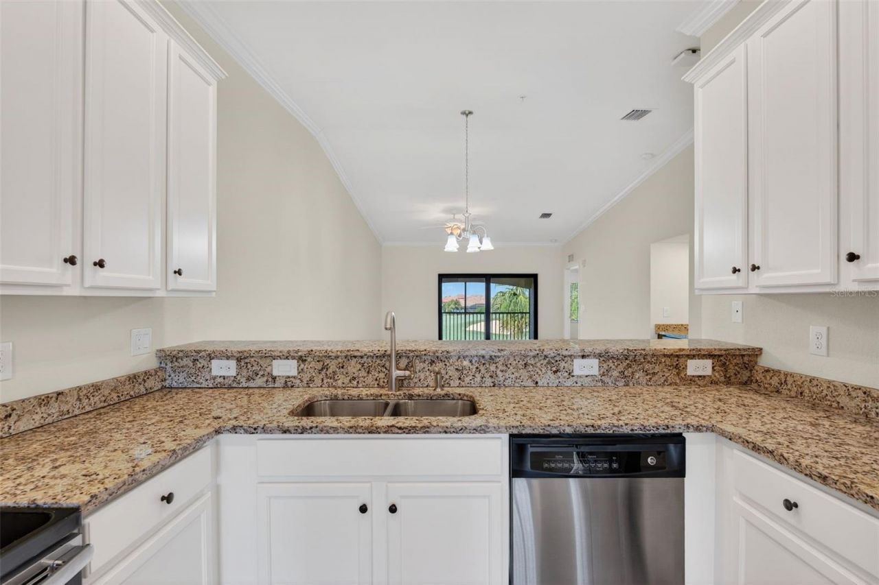 5527 Palmer Circle, Unit 205, Bradenton, FL 34211 Photo