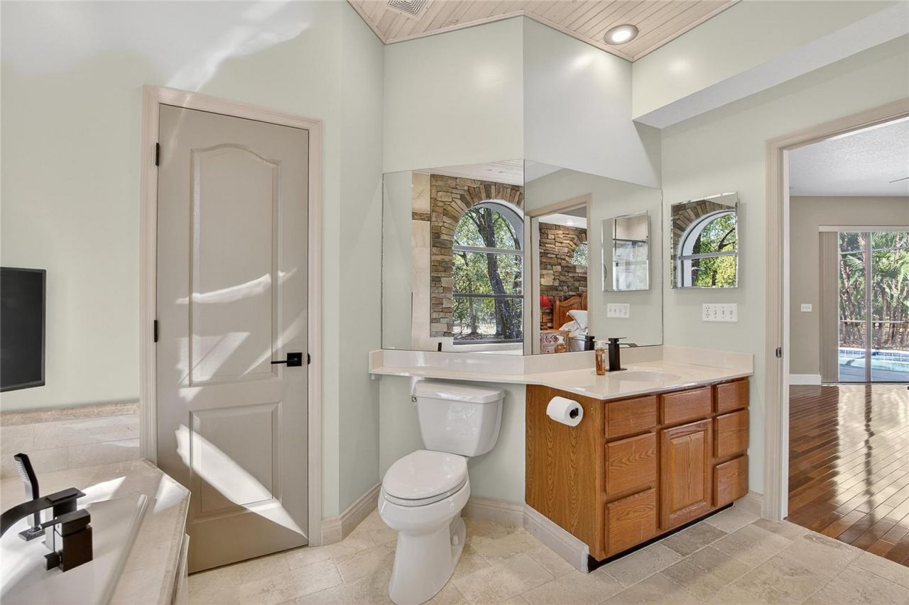 8518 Quail Hollow Boulevard, Wesley Chapel, FL 33544 Photo