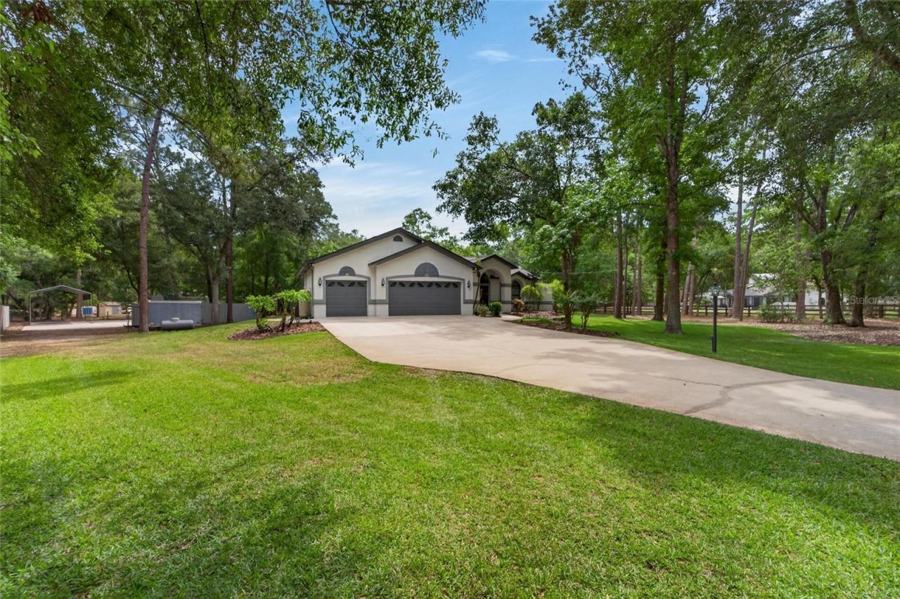 8518 Quail Hollow Boulevard, Wesley Chapel, FL 33544 Photo