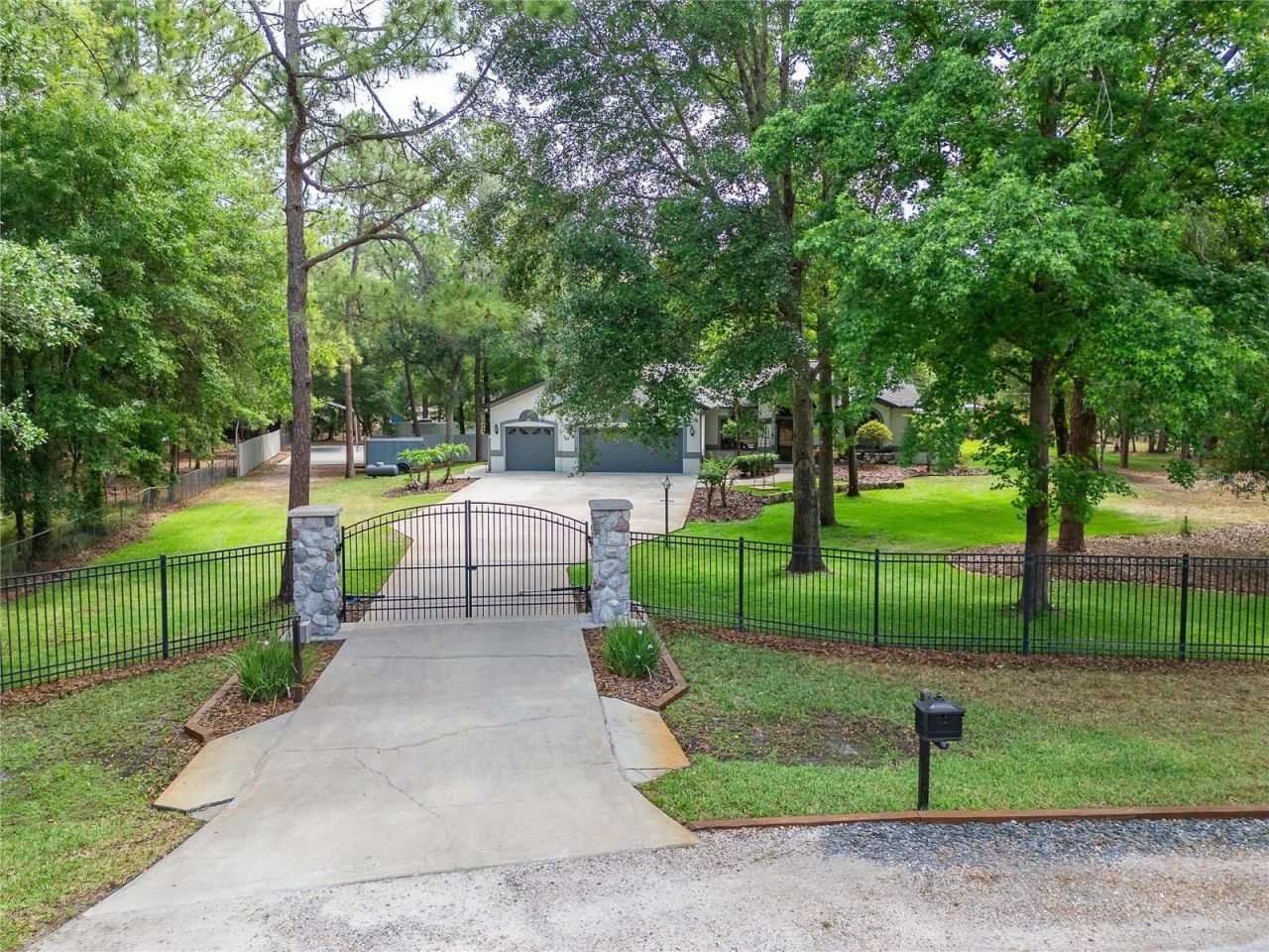 8518 Quail Hollow Boulevard, Wesley Chapel, FL 33544 Photo