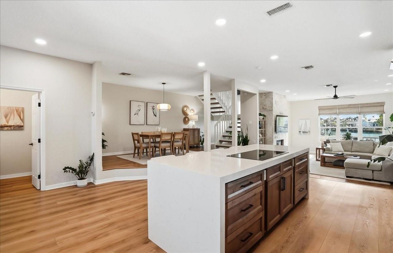 487 Pinellas Bayway S, Unit 107, Tierra Verde, FL 33715 Photo