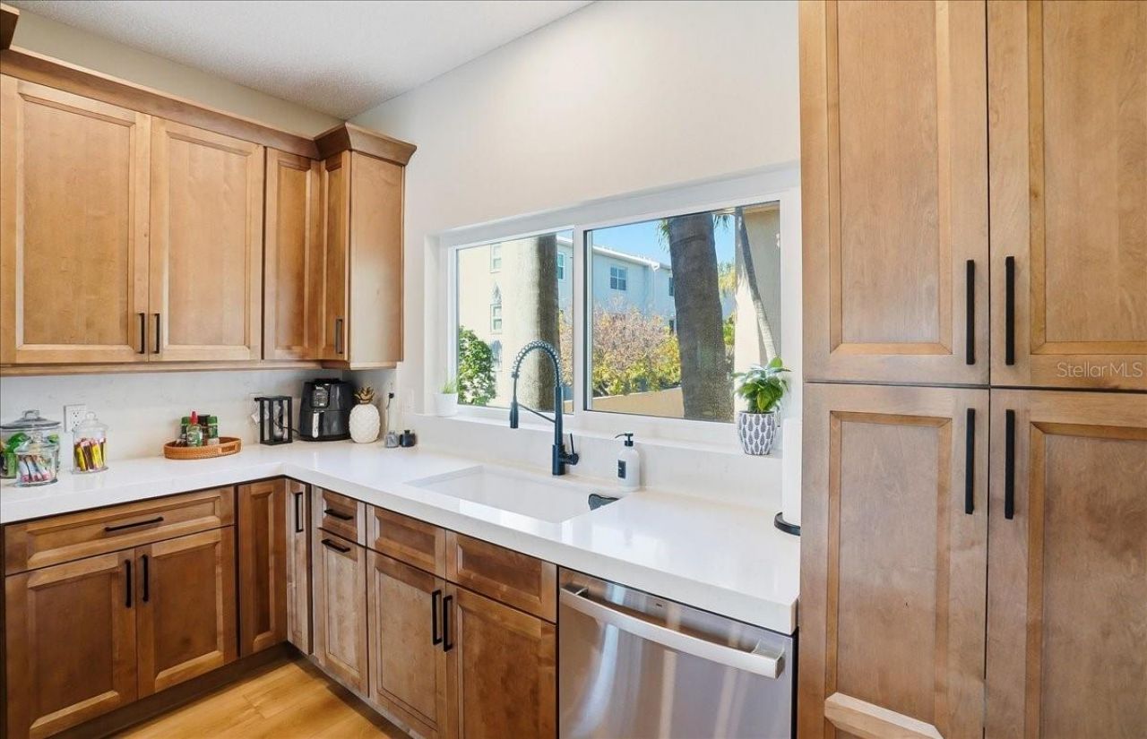 487 Pinellas Bayway S, Unit 107, Tierra Verde, FL 33715 Photo