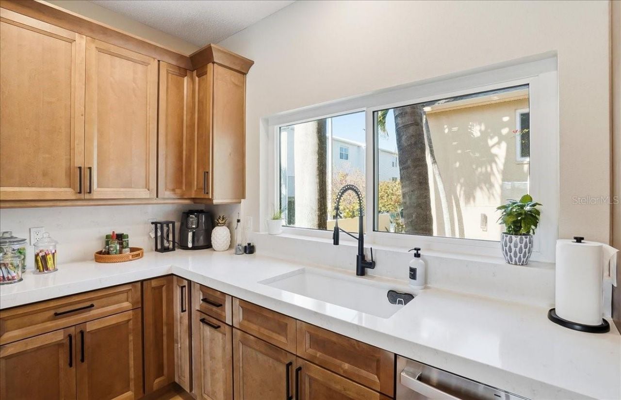 487 Pinellas Bayway S, Unit 107, Tierra Verde, FL 33715 Photo