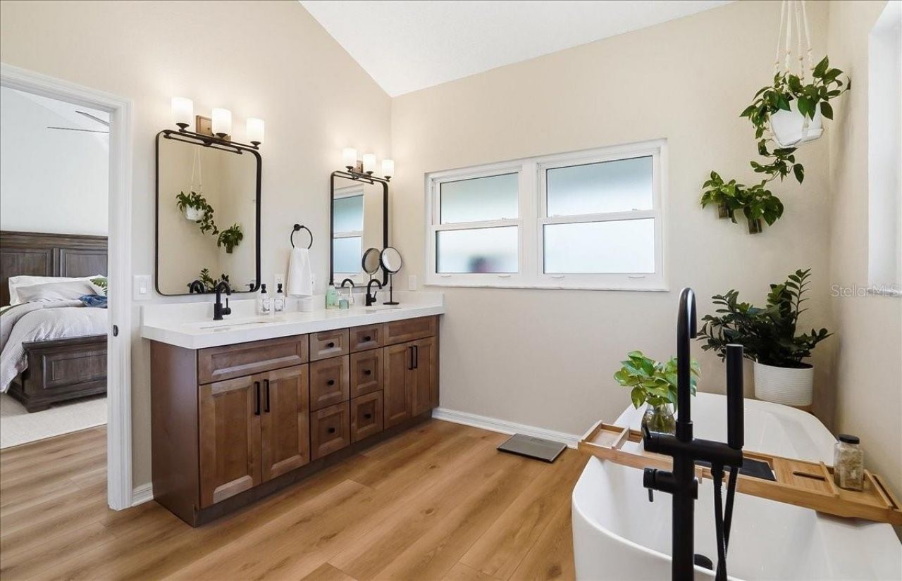 487 Pinellas Bayway S, Unit 107, Tierra Verde, FL 33715 Photo