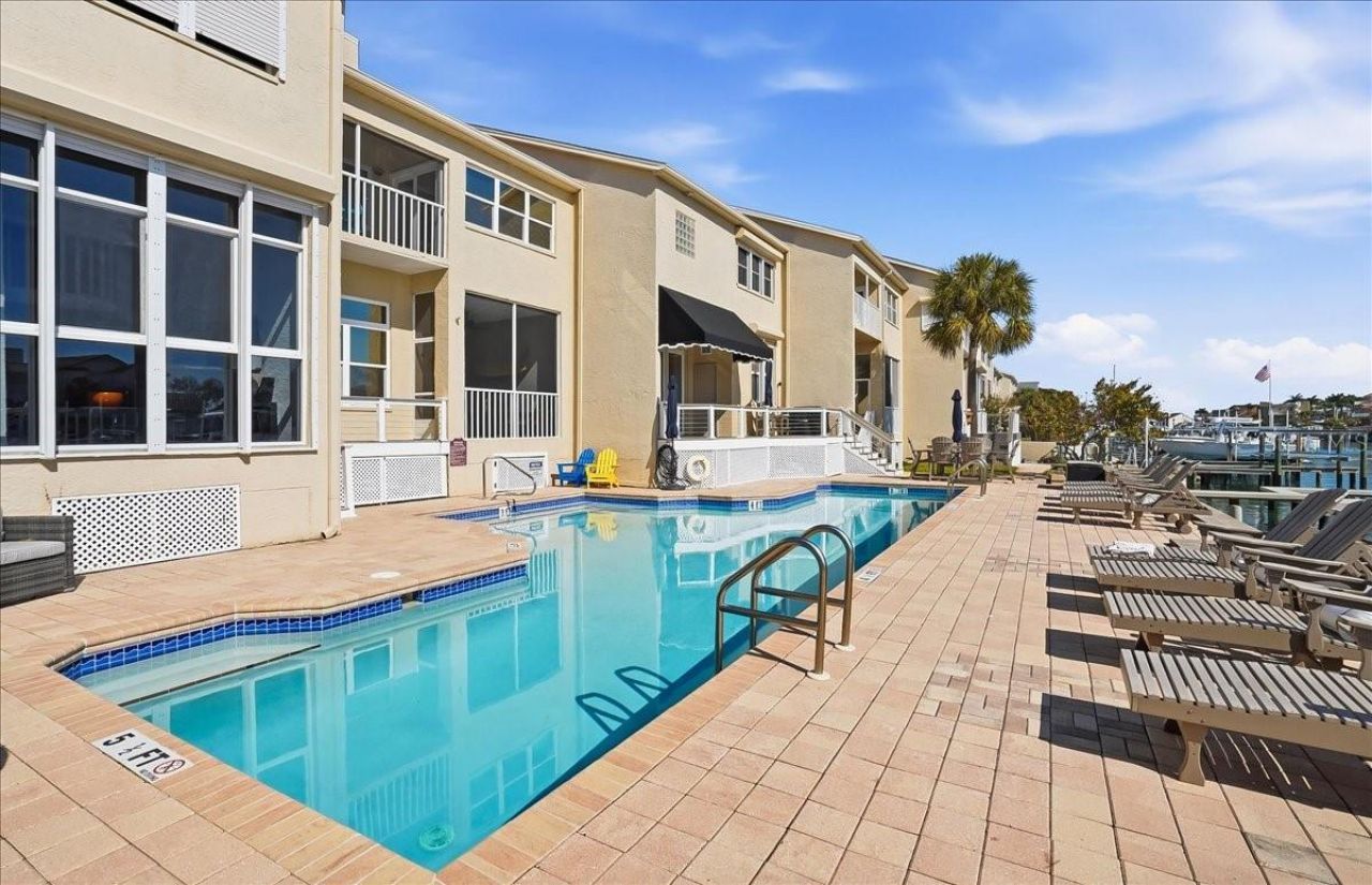 487 Pinellas Bayway S, Unit 107, Tierra Verde, FL 33715 Photo