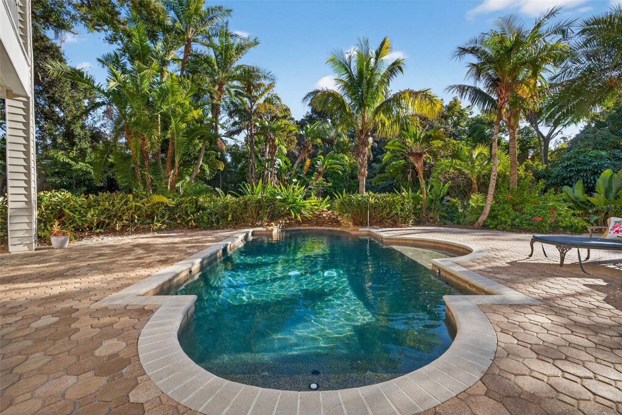 1581 Alexander Road, Belleair, FL 33756 Photo