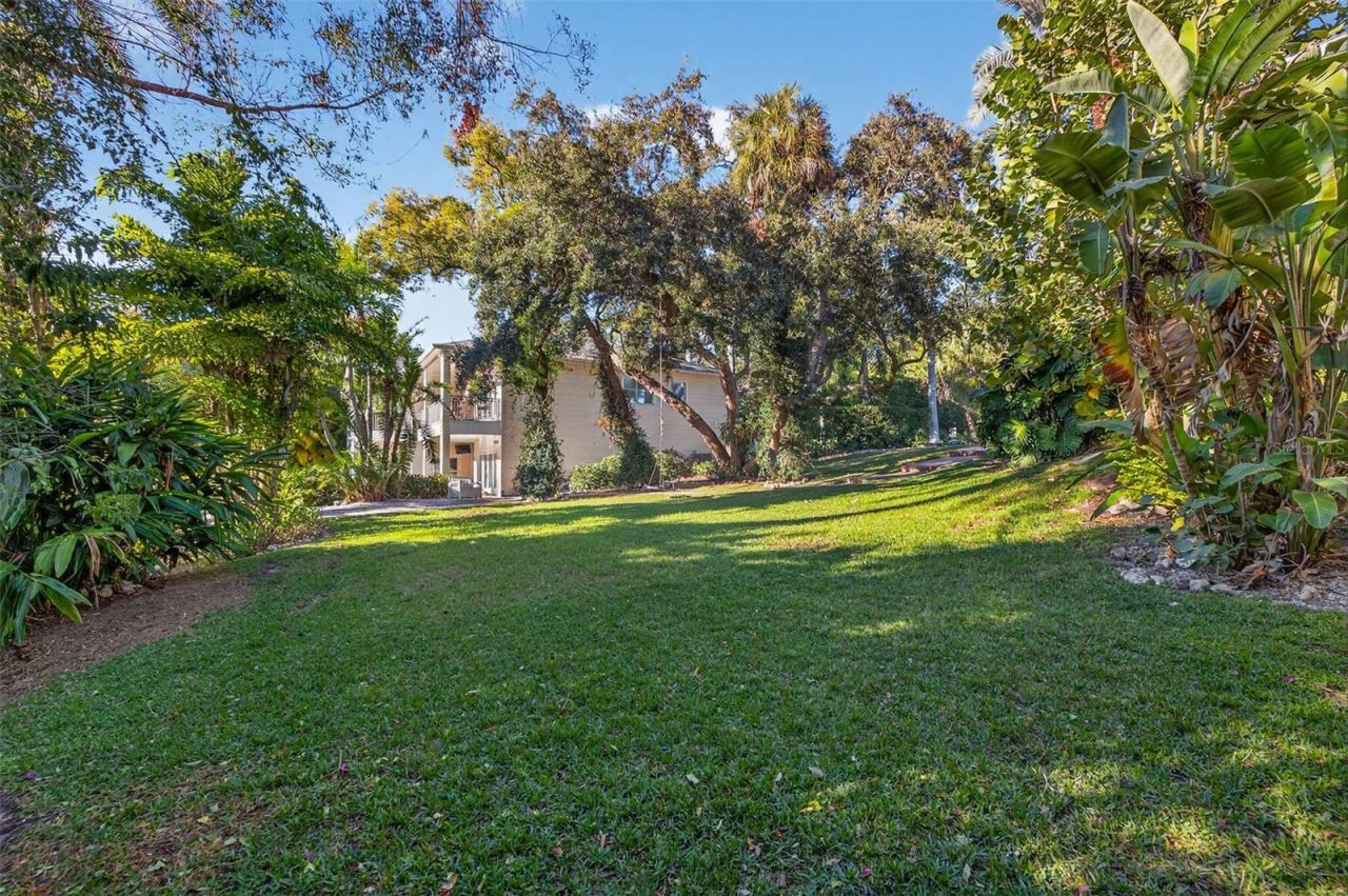 1581 Alexander Road, Belleair, FL 33756 Photo