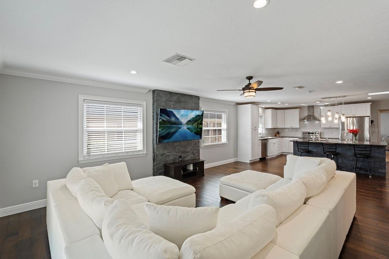 3610 Gatewood Drive, Orlando, FL 32812 Photo