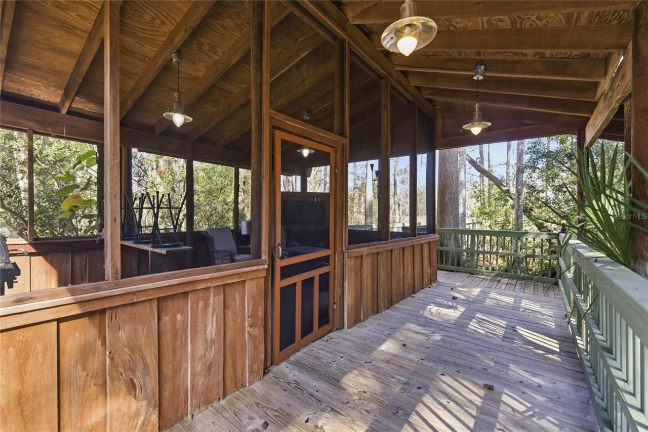 351 Sequoia Dr, Ocklawaha, FL 32179 Photo