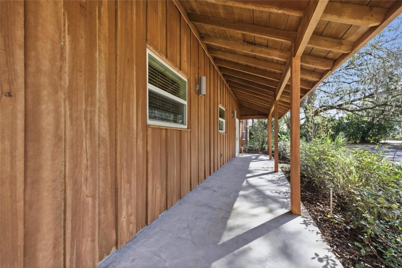 351 Sequoia Dr, Ocklawaha, FL 32179 Photo