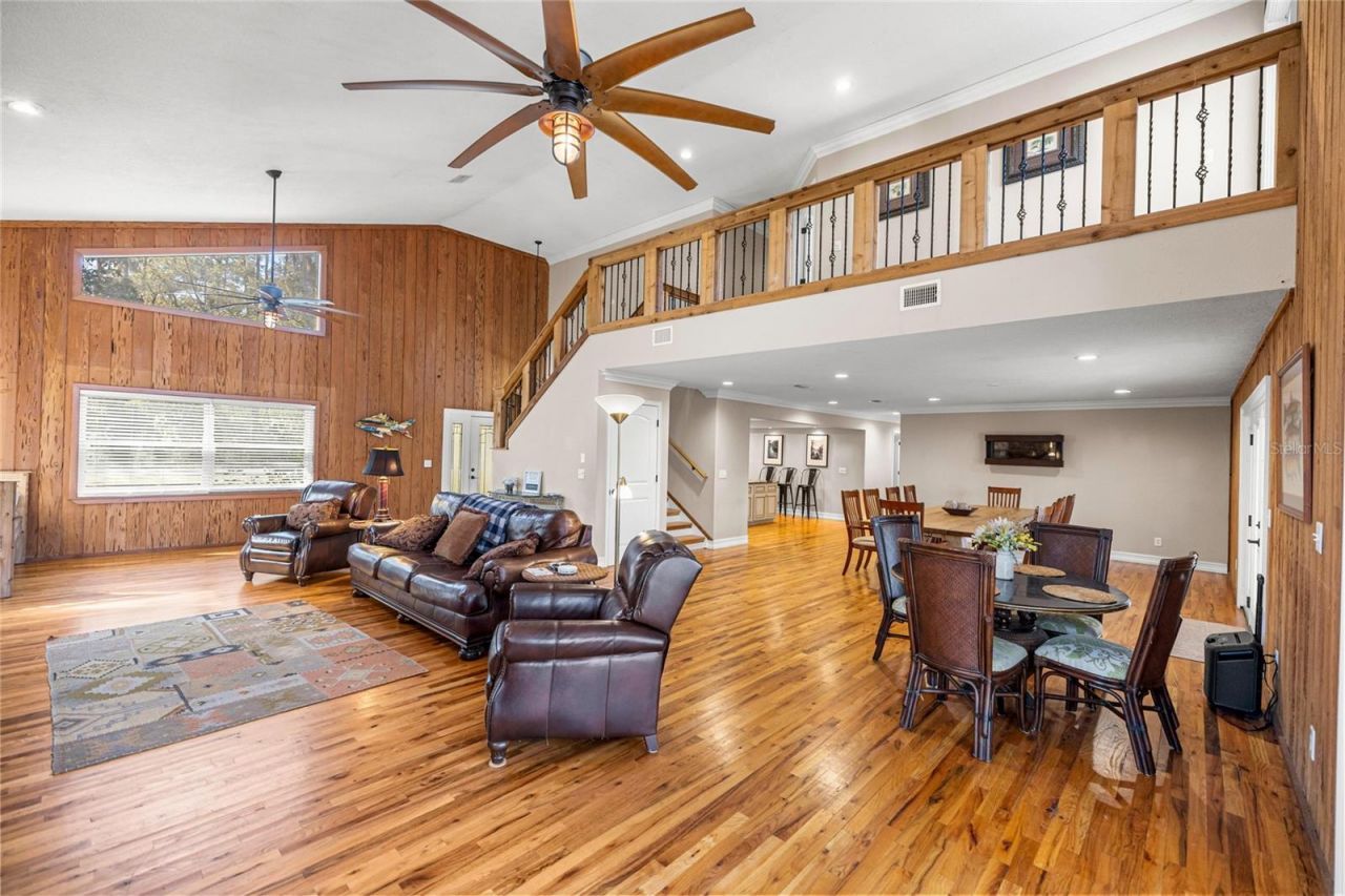 351 Sequoia Dr, Ocklawaha, FL 32179 Photo