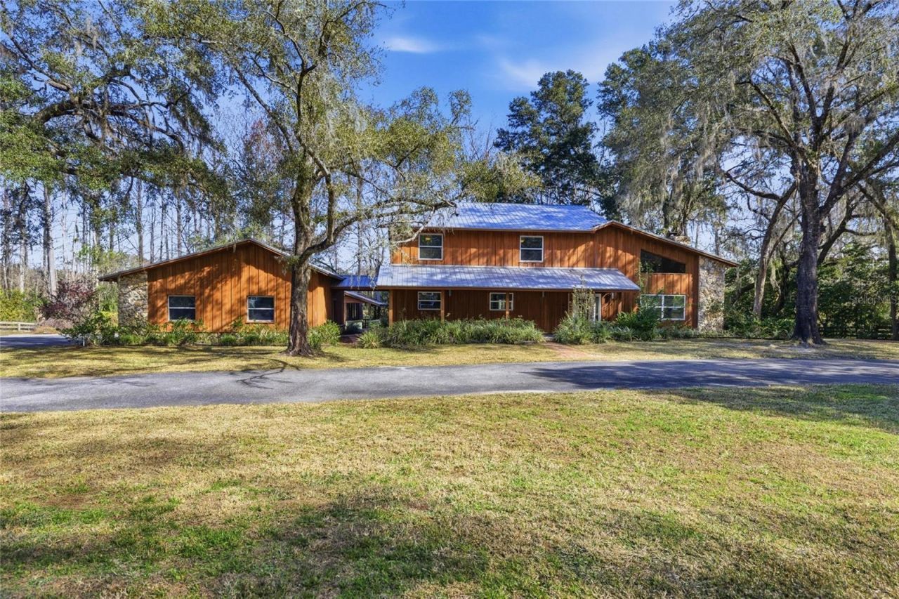 351 Sequoia Dr, Ocklawaha, FL 32179 Photo