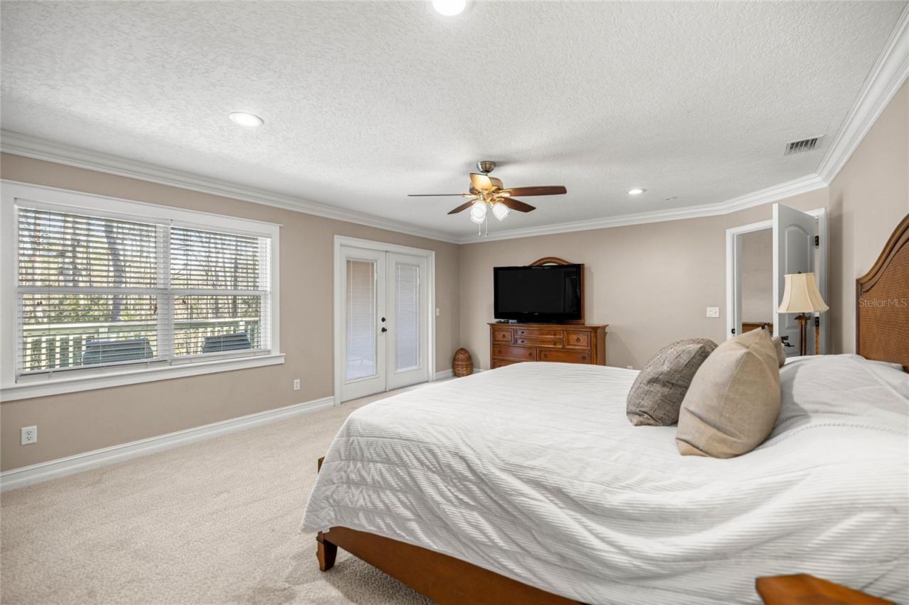 351 Sequoia Dr, Ocklawaha, FL 32179 Photo