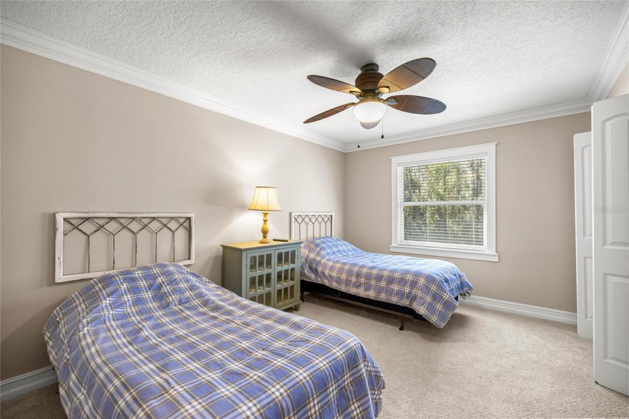 351 Sequoia Dr, Ocklawaha, FL 32179 Photo