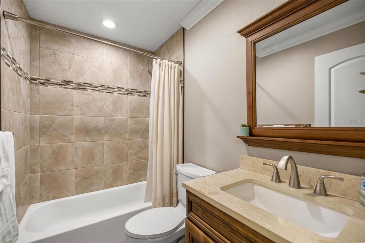 351 Sequoia Dr, Ocklawaha, FL 32179 Photo