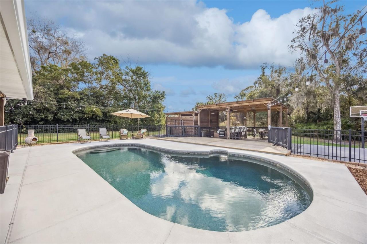 323 Mclain Lane, Geneva, FL 32732 Photo