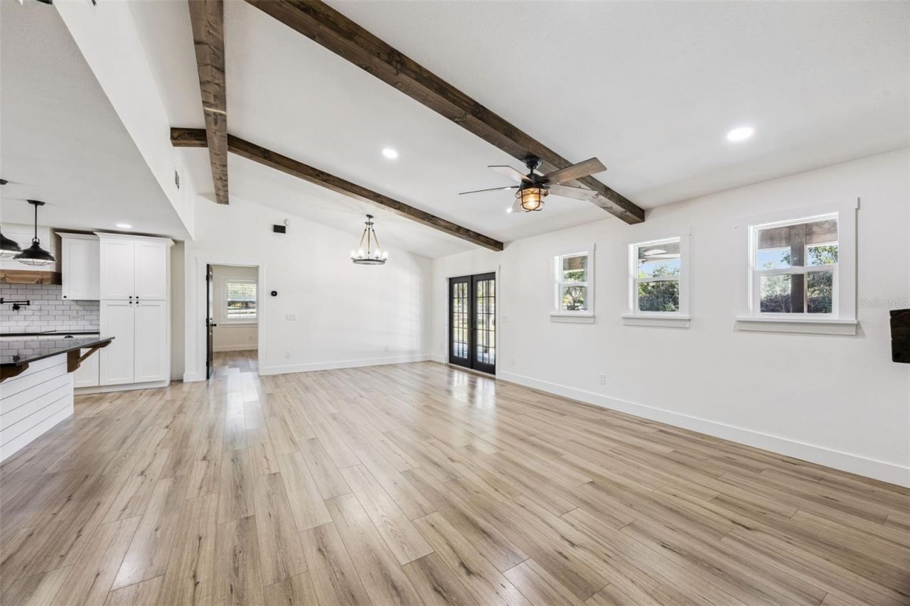 323 Mclain Lane, Geneva, FL 32732 Photo