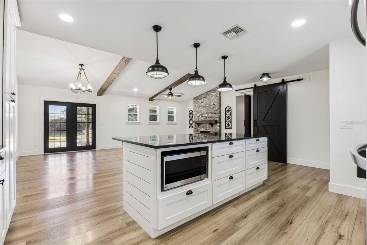 323 Mclain Lane, Geneva, FL 32732 Photo