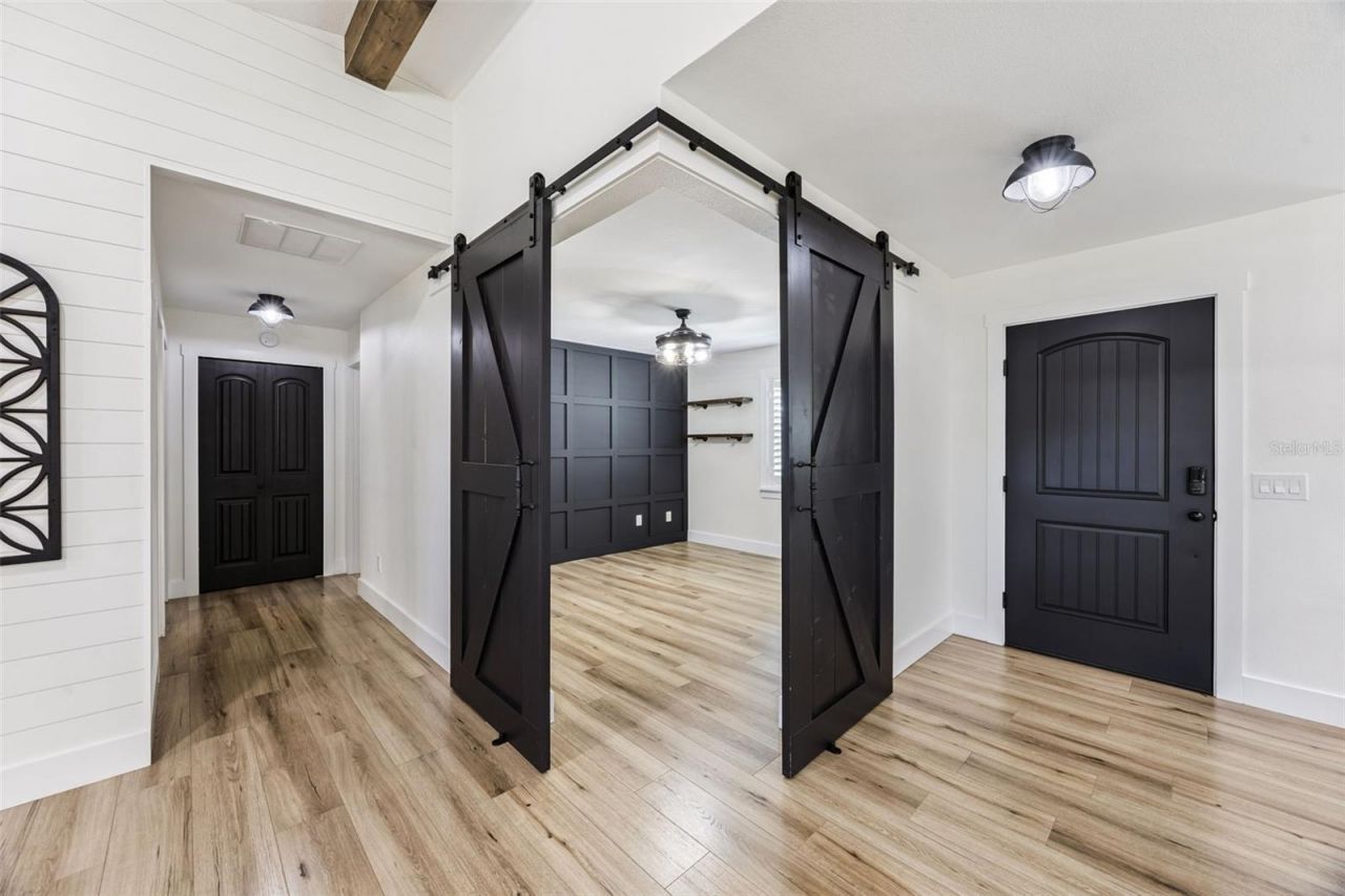 323 Mclain Lane, Geneva, FL 32732 Photo