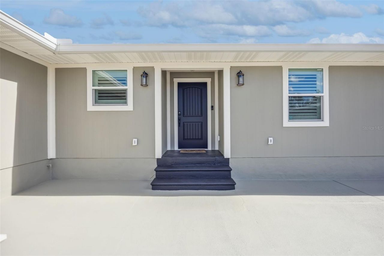 323 Mclain Lane, Geneva, FL 32732 Photo