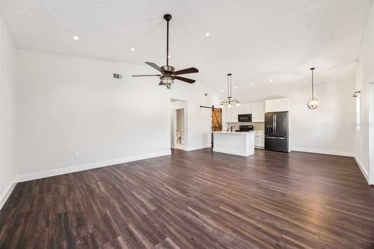 323 Mclain Lane, Geneva, FL 32732 Photo