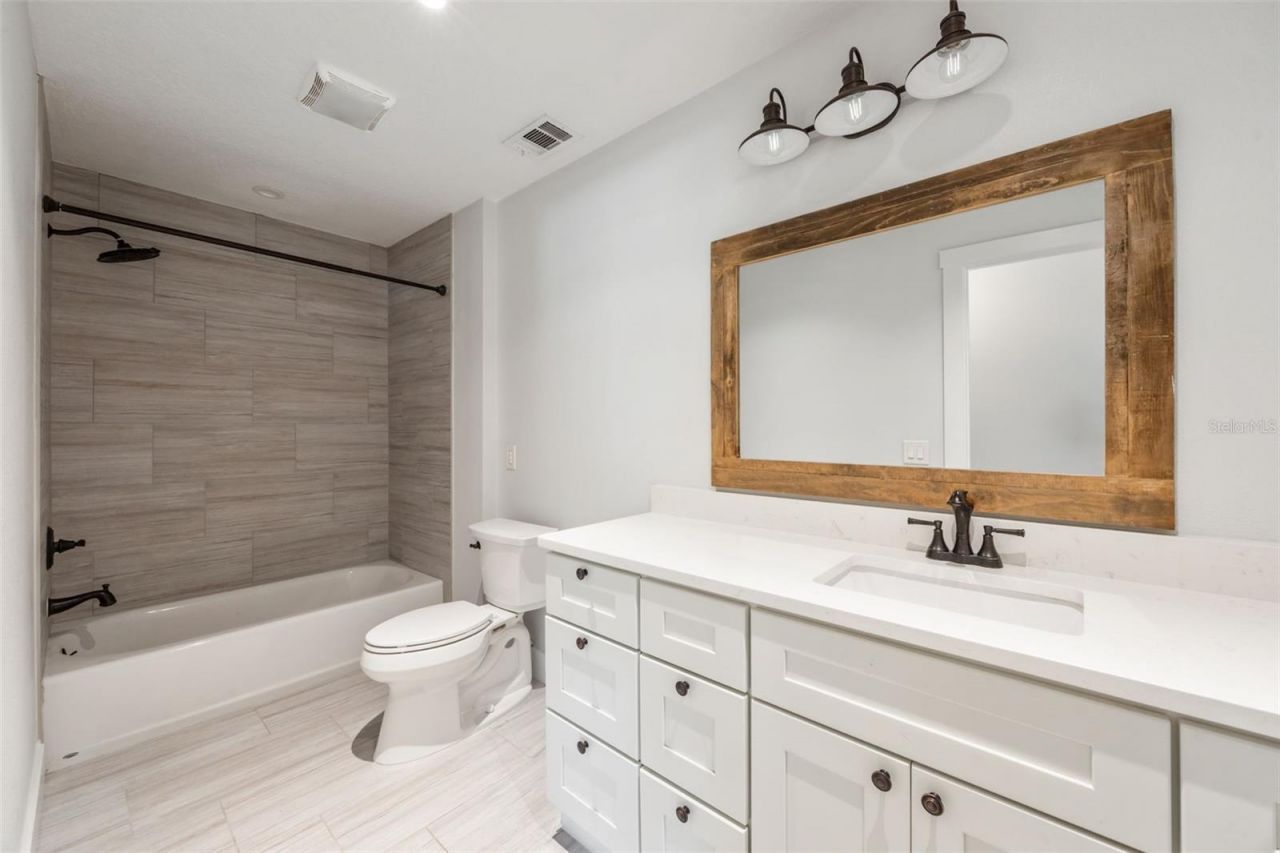 323 Mclain Lane, Geneva, FL 32732 Photo