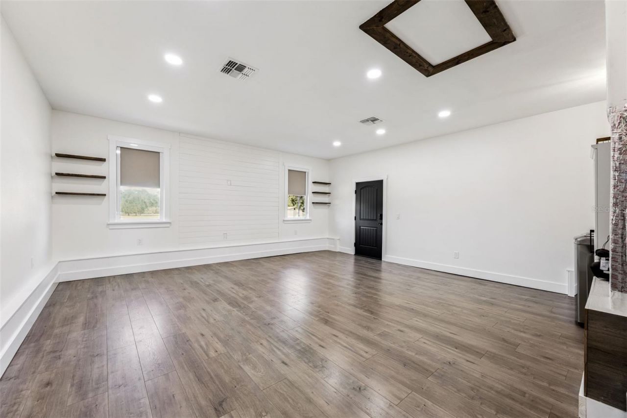 323 Mclain Lane, Geneva, FL 32732 Photo